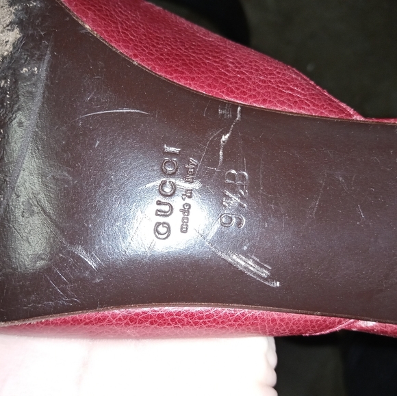 GUCCI Slip on’s - Picture 5 of 6